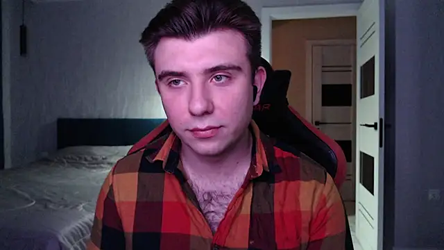 honey furry online show from September 20, 10:26 pm