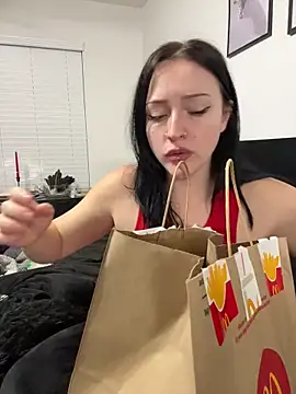 Snapshot of BabyViper chatting on November 6, 5:44 am BabyViper online show from November 6, 5:44 am