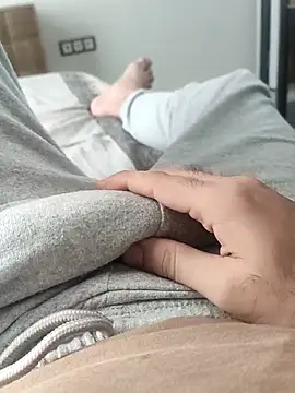 legolasleo online show from November 1, 4:52 am