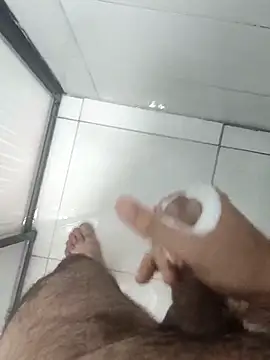 legolasleo online show from December 18, 7:40 pm