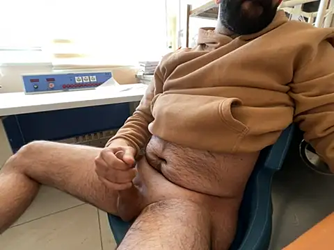 legolasleo online show from October 22, 9:20 am