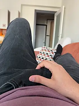 legolasleo online show from June 4, 3:33 am