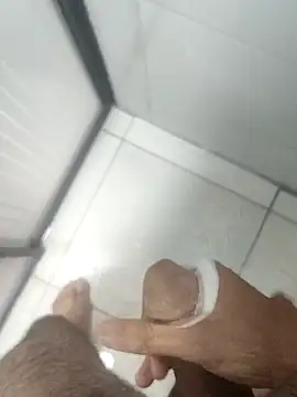 legolasleo online show from October 18, 7:21 am