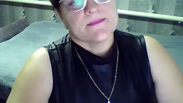 ElzaJewel online show from November 14, 7:17 pm