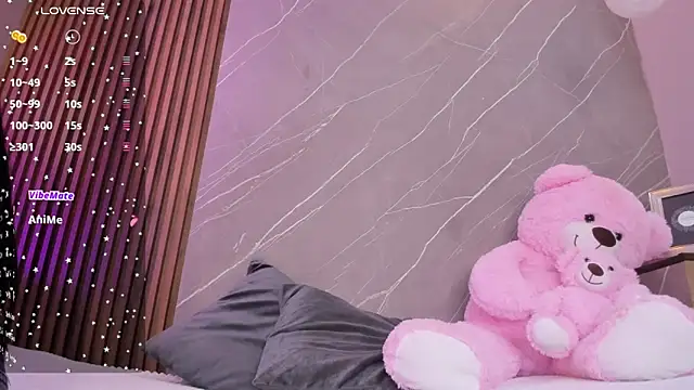 ariana jhonson1 online show from November 25, 12:05 pm