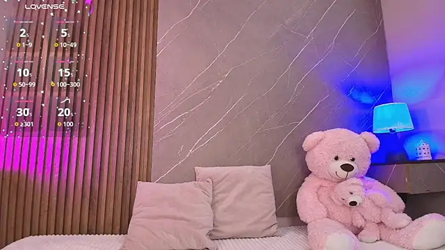 ariana jhonson1 online show from March 5, 12:24 pm