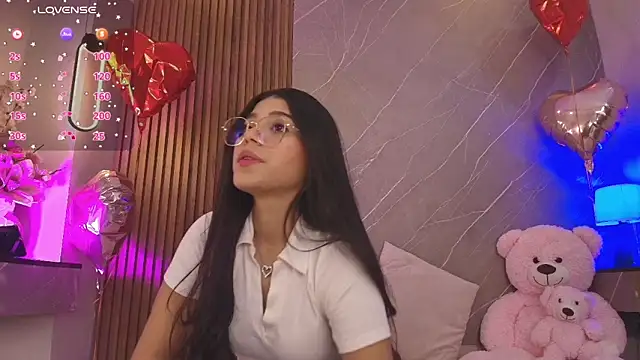 ariana jhonson1 online show from April 2, 12:23 pm