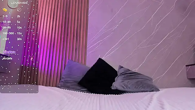 ariana jhonson1 online show from November 6, 12:31 pm