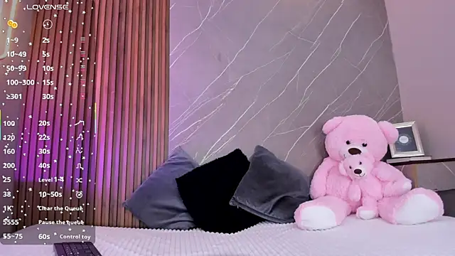 ariana jhonson1 online show from October 10, 12:39 pm