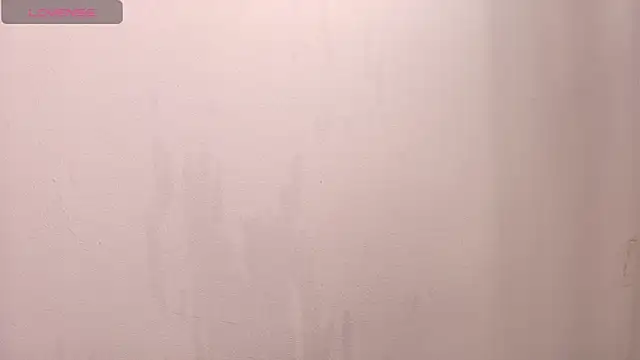 Snapshot of ariana_jhonson1 chatting on February 14, 12:27 pm ariana jhonson1 online show from February 14, 12:27 pm