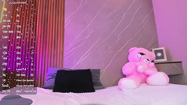 ariana jhonson1 online show from September 9, 12:47 pm