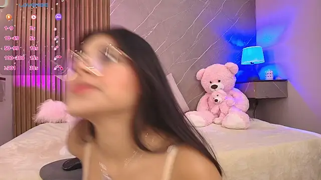 Snapshot of ariana_jhonson1 chatting on March 2, 12:34 pm ariana jhonson1 online show from March 2, 12:34 pm