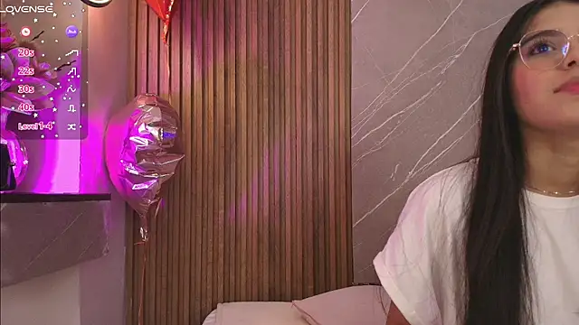 ariana jhonson1 online show from April 8, 12:28 pm