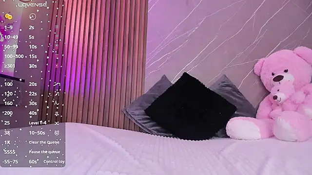 ariana jhonson1 online show from November 22, 12:15 pm