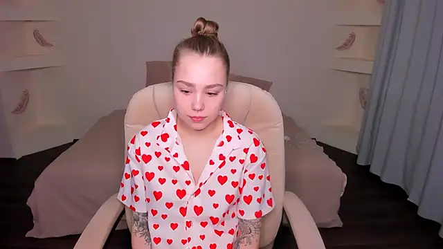 YourMegan online show from December 21, 3:47 pm