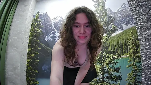 girliemilk online show from May 6, 7:29 pm