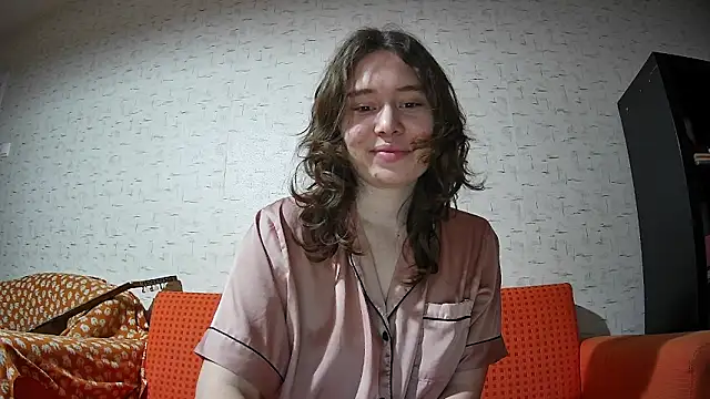 girliemilk online show from January 11, 3:08 pm