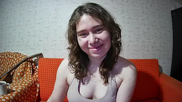 girliemilk online show from November 30, 7:47 pm