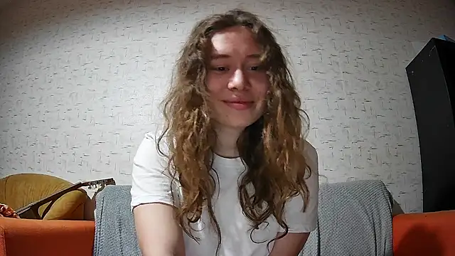 Snapshot of girliemilk chatting on September 16, 5:58 pm girliemilk online show from September 16, 5:58 pm