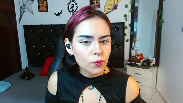 veronica luar online show from March 17, 7:17 pm