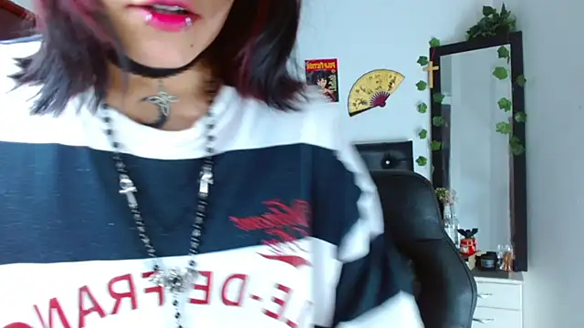 veronica luar online show from April 13, 7:07 pm