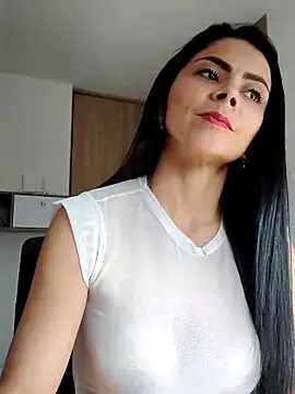 Snapshot of hema_gold chatting on February 24, 2:15 pm hema gold online show from February 24, 2:15 pm