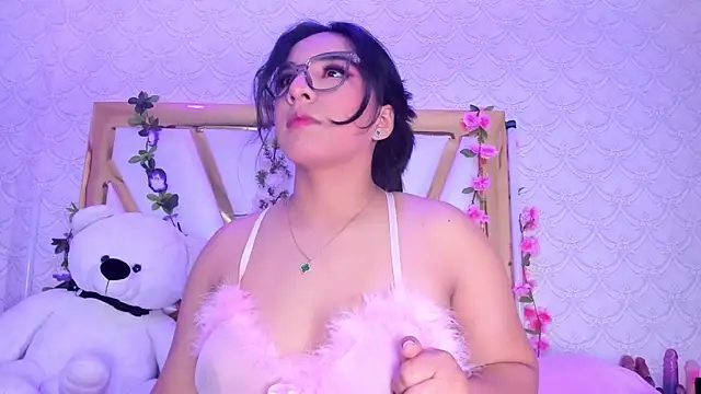 BeccaMathew online show from February 9, 2:31 am