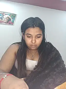 RAYI 01 online show from February 8, 11:24 pm