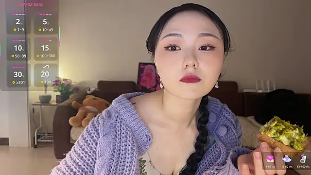 nanaliu6 online show from October 8, 8:49 am