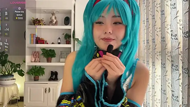 nanaliu6 online show from October 20, 6:59 am