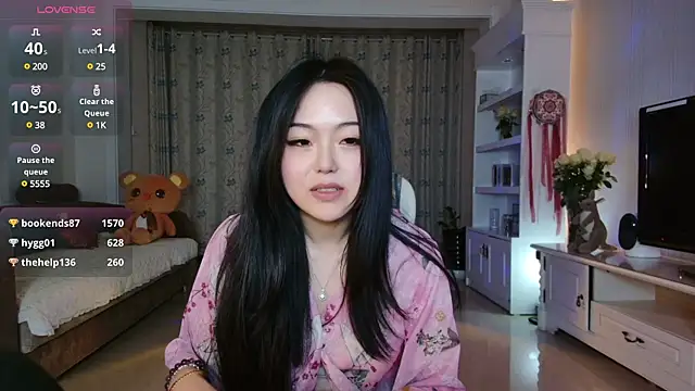 nanaliu6 online show from March 21, 3:02 pm