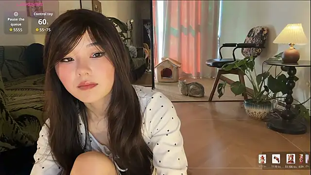 nanaliu6 online show from March 30, 2:13 am