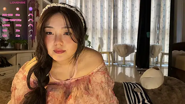 nanaliu6 online show from November 27, 1:39 am