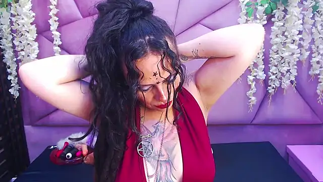 Fenix Lilith online show from April 14, 9:09 pm