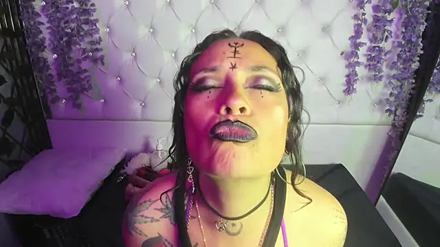 Snapshot of Fenix_Lilith chatting on July 11, 3:34 pm Fenix Lilith online show from July 11, 3:34 pm