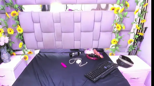 Fenix Lilith online show from February 15, 2:05 pm