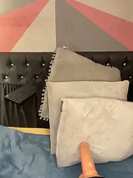 Nicky gh online show from October 19, 8:33 pm