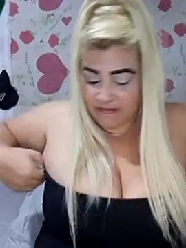 BonniAdams online show from November 27, 2:12 am