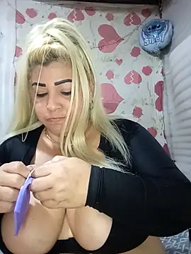 BonniAdams online show from March 24, 11:38 pm