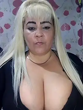 BonniAdams online show from November 18, 11:59 pm