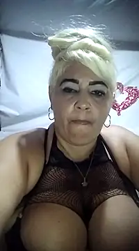 Snapshot of BonniAdams chatting on March 3, 2:22 am BonniAdams online show from March 3, 2:22 am
