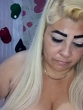 BonniAdams online show from November 8, 1:20 am