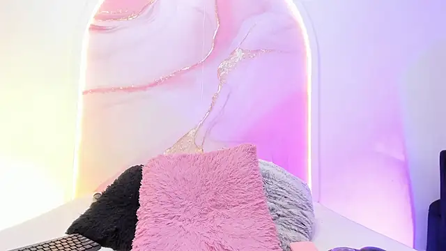 Snapshot of Sofii_Lopezz chatting on November 15, 11:14 am Sofii Lopezz online show from November 15, 11:14 am