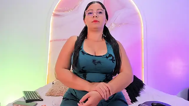 Sofii Lopezz online show from February 10, 11:31 am