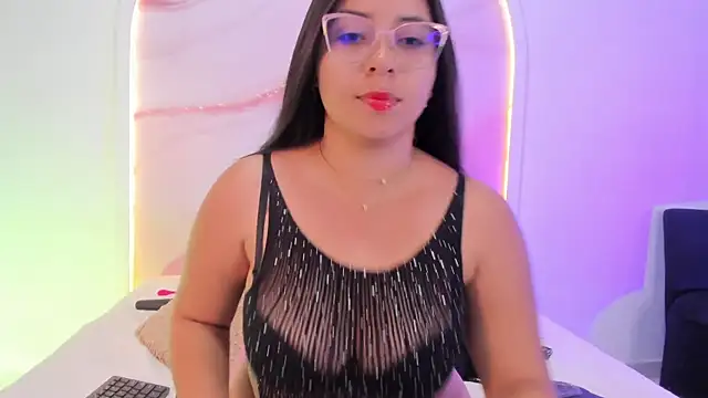 Sofii Lopezz online show from March 2, 12:01 pm