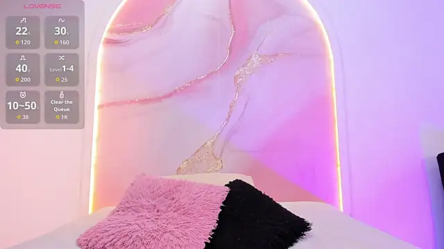 Snapshot of Sofii_Lopezz chatting on October 31, 11:29 am Sofii Lopezz online show from October 31, 11:29 am