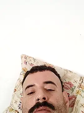 Snapshot of xdandan69 chatting on February 19, 7:26 pm xdandan69 online show from February 19, 7:26 pm