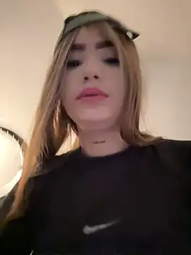 akirahattori online show from March 18, 5:58 pm