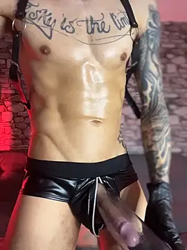 Walker Thomas1 online show from April 4, 2:34 pm