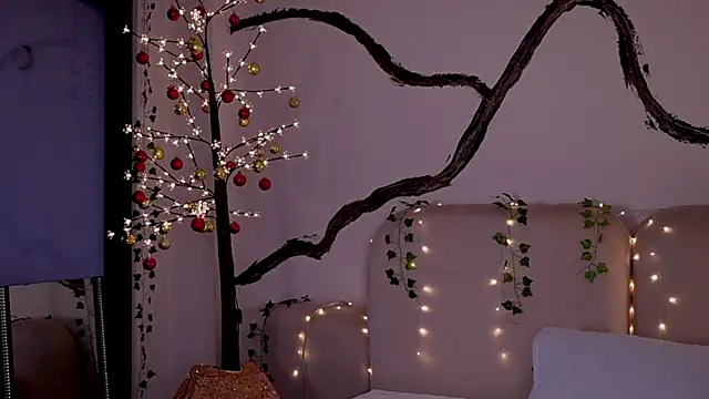 soidai miiu online show from December 19, 10:34 pm